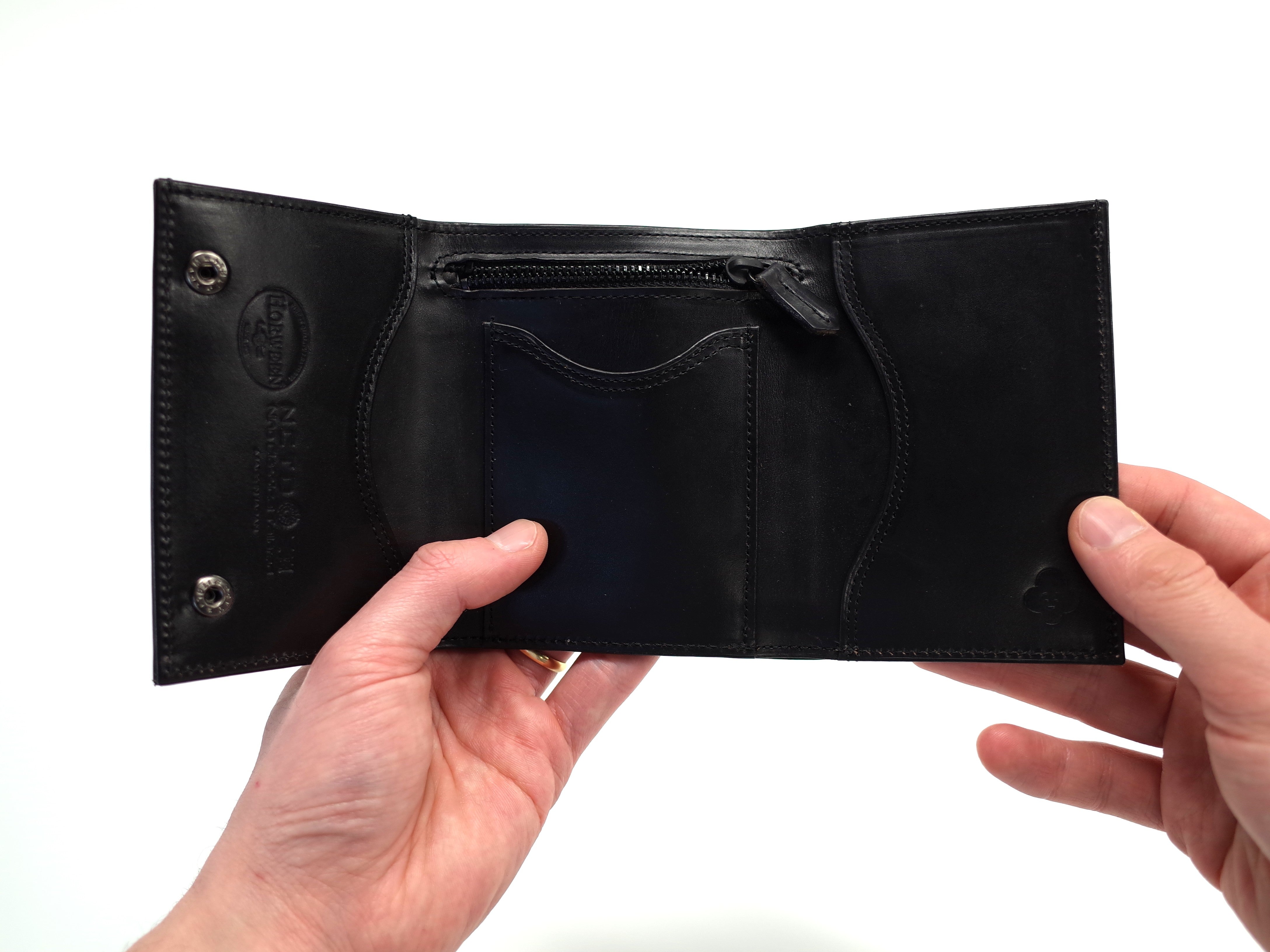 Horween 三折短夾 供應商開啟使用示意