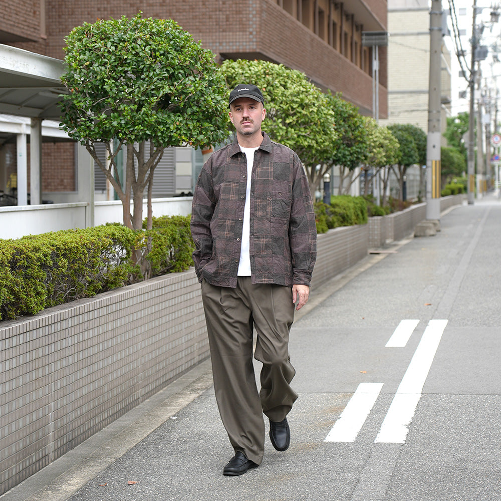 拼接格紋襯衫外套 棕色・實穿照 2